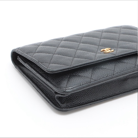 Chanel Matelasse Caviar Chain wallet, gold metal fittings - Picture 6 of 16